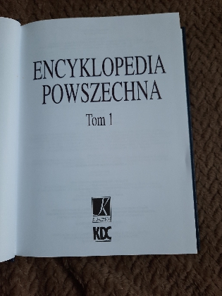 Sprzedam encyklopedię powszechną-8 tomów